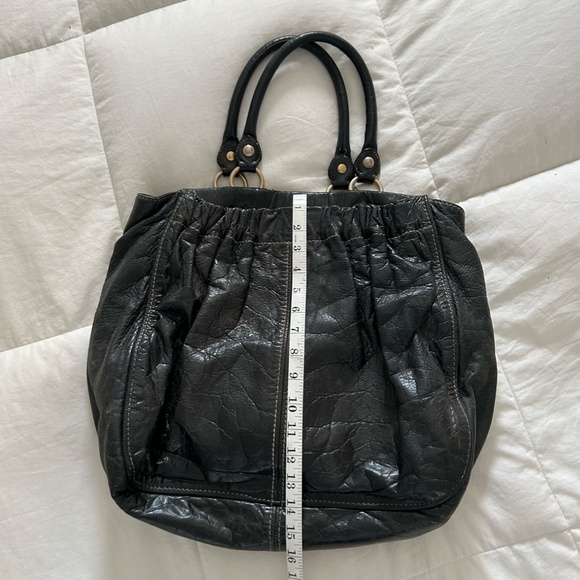 9🔥 MIU MIU BLACK VITELLO SHINE LEATHER GATHERED HOBO 🔥 - Picture 10 of 12